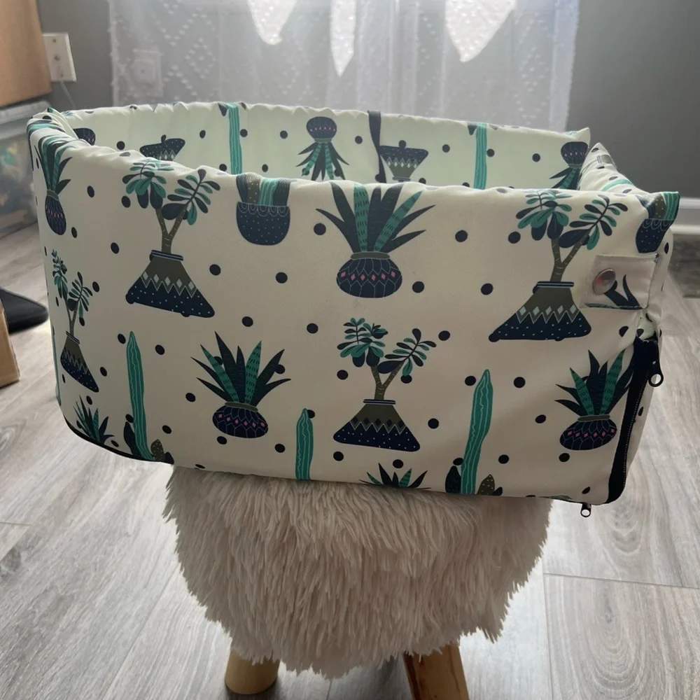 Stylish Plant Print Dog Carrier